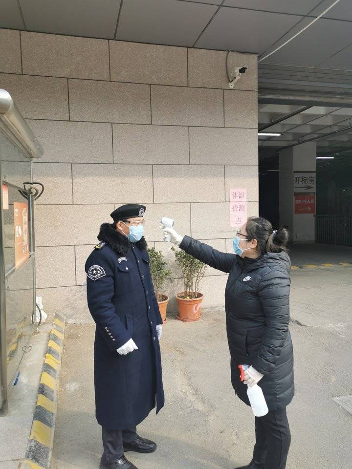 党员先上|鲁商物业孙燕：抗疫一个多月睡公司，喝水都要挤时间