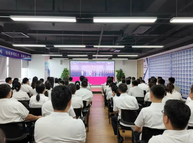 传承红色基因，砥砺优良作风——鲁商服务深入开展爱国主题教育活动